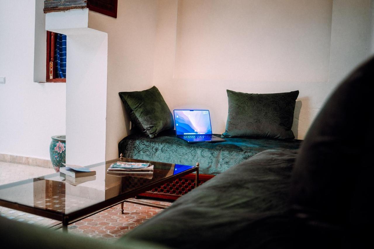 The Riad Hostel 丹吉尔 外观 照片