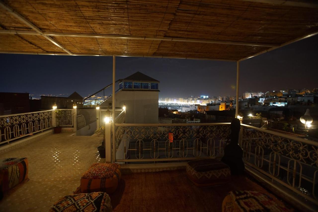 The Riad Hostel 丹吉尔 外观 照片
